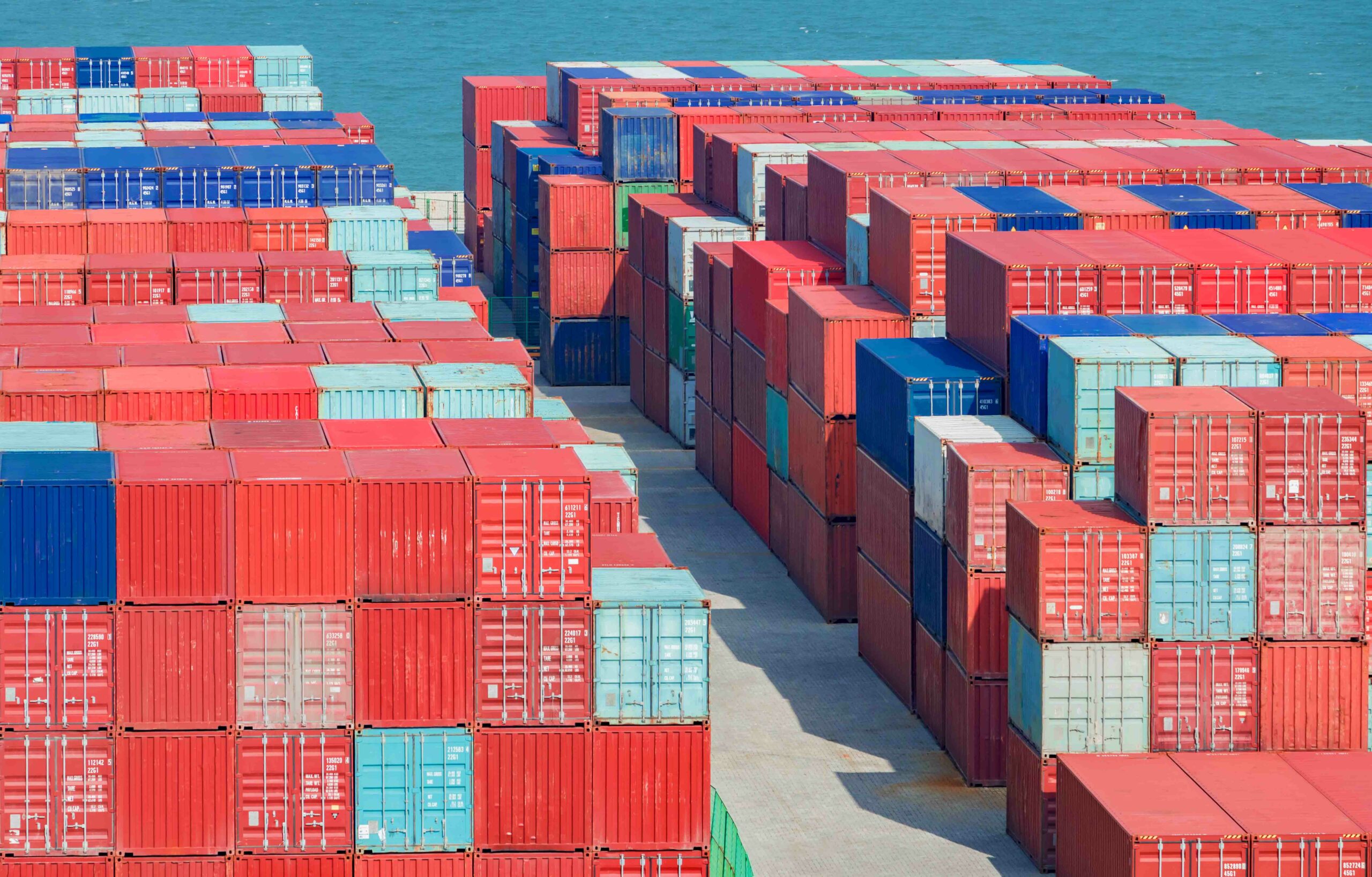 Europe faces container shortages as carriers priorities shipping empty boxes Atlas Loguistic Family