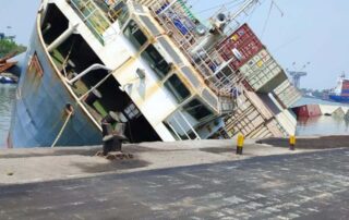 Bangladeshi container vessel sinks in Kolkata Atlas Logisti Network